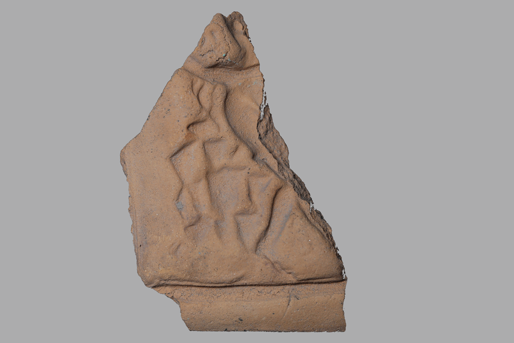 Fragment eines Pastetenmodels mit wilder Frau und Einhorn, Keramik, von der Burg Bartenstein, Partenstein, um 1500, Museum Ahler Kram, Fd. Nr. 1540, H. 9,1 cm, Br. 6,5 cm