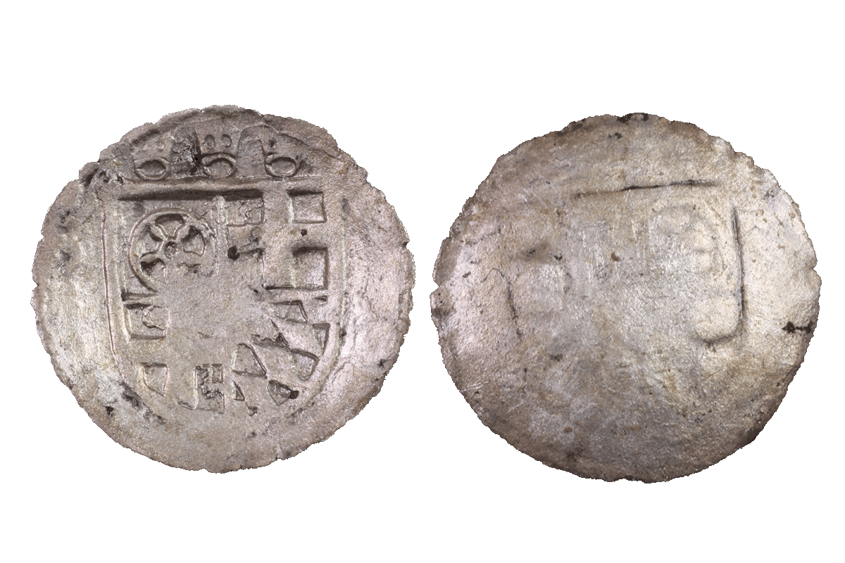 Rheinischer Münzverein, Pfennig aus Silber von der Burg Bartenstein, Museum Ahler Kram, 1. Hälfte 16.Jh., Fd.-Nr. 1143, H. 1,29 cm, Br. 1,38 cm