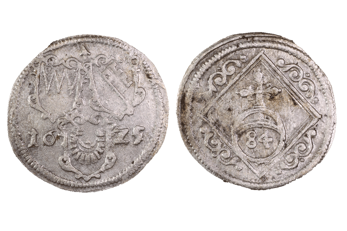 Körtling (1/84 Taler) aus Würzburg aus Silber von der Burg Bartenstein, Museum Ahler Kram, 1625, Fd.-Nr. 2250, H. 1,7 cm, Br. 1,73 cm