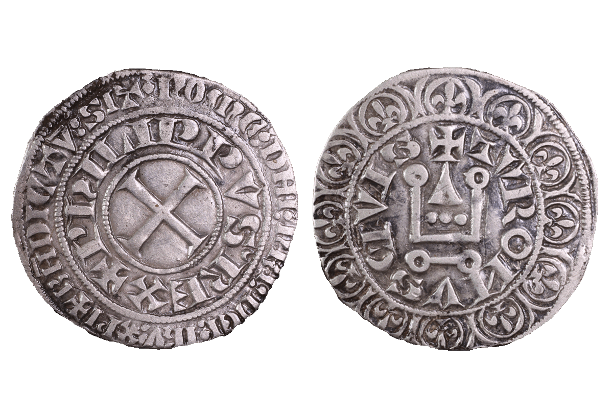 Turnose (Grous tournois) aus Silber von der Burg Bartenstein, geprägt zur Amtszeit des frz. Königs Philippe IV, 1285-1314, Museum Ahler Kram, Fd.-Nr. 2586, H. 2,5 cm, Br. 2,5 cm